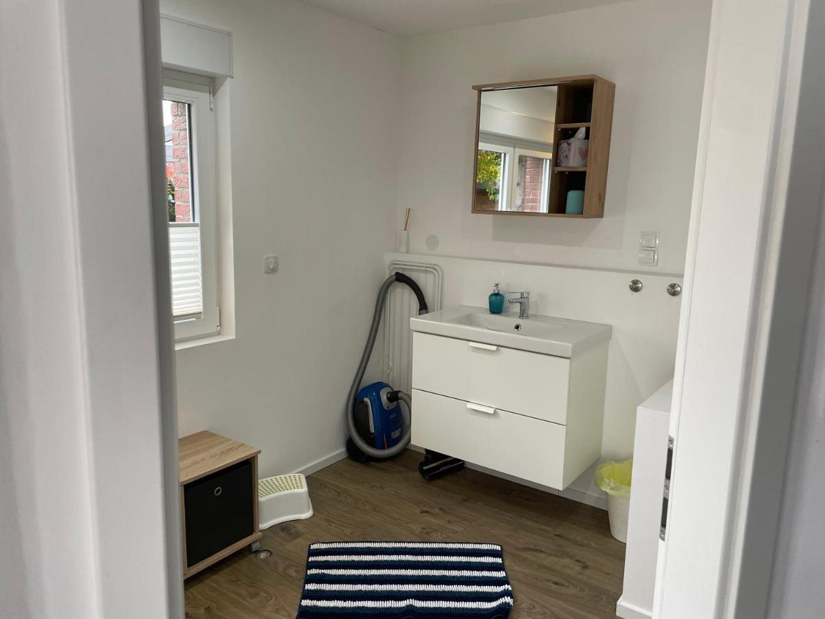 Gemuetliche 1-Zimmer Wohnung Mit Eigenem Eingang Wesseling Εξωτερικό φωτογραφία